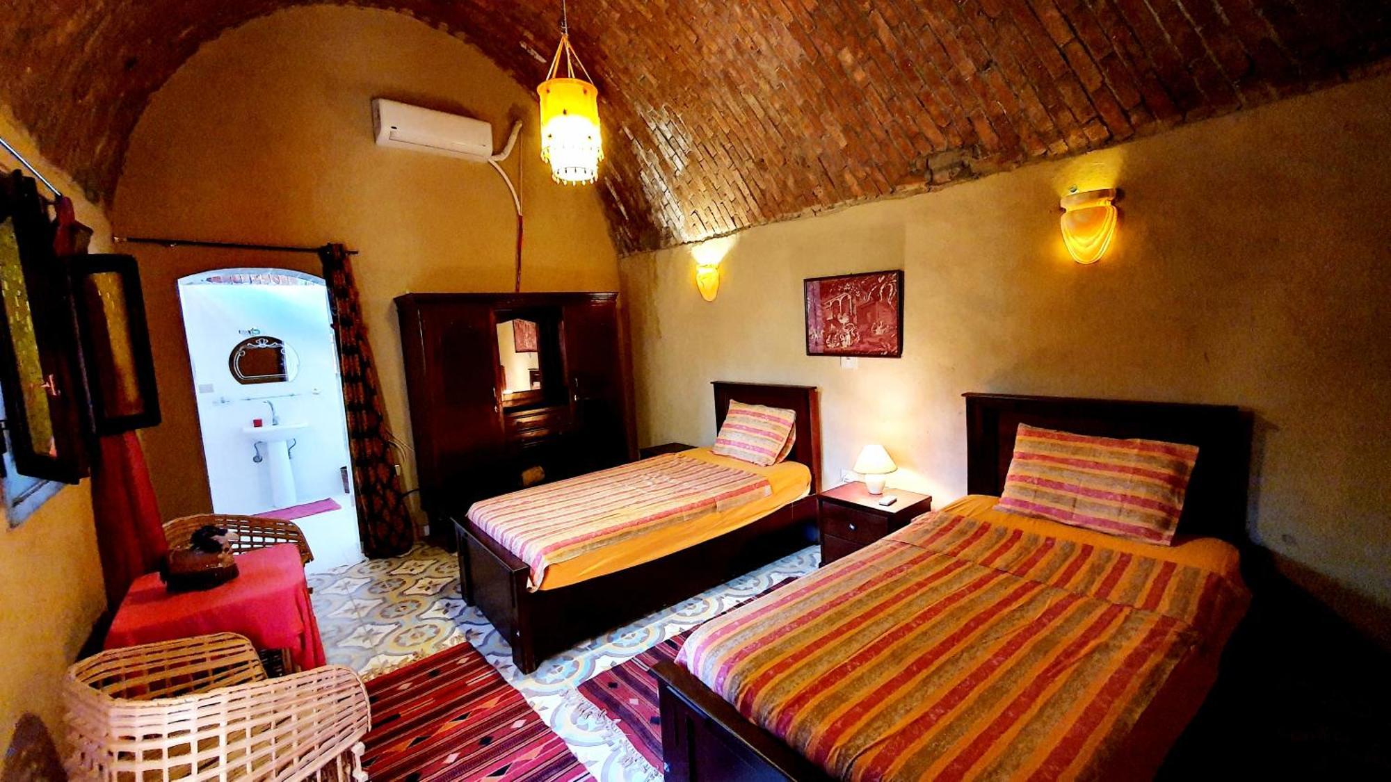 Scorpion House Luxor Hotel Bagian luar foto